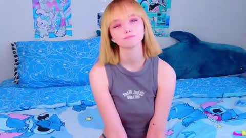Snapshot of popjenny chatting on July 3, 12:11 pm Hi Daddy Im Jane online show from July 3, 12:11 pm
