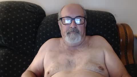Snapshot of poppi_4u chatting on January 19, 9:55 am poppi_4u online show from January 19, 9:55 am