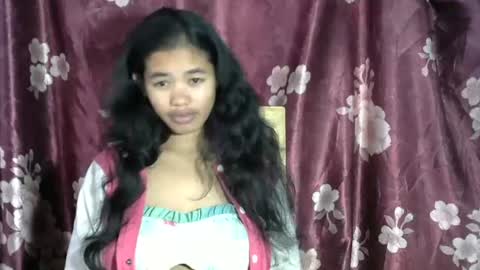Snapshot of poppy_kelley chatting on July 7, 6:47 am Lilly online show from July 7, 6:47 am