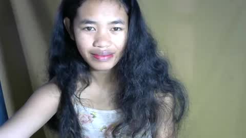 Snapshot of poppy_kelley chatting on August 4, 4:59 am Lilly online show from August 4, 4:59 am