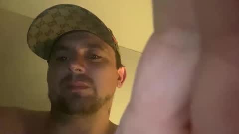Snapshot of popz88 chatting on May 12, 1:36 am popz88 online show from May 12, 1:36 am