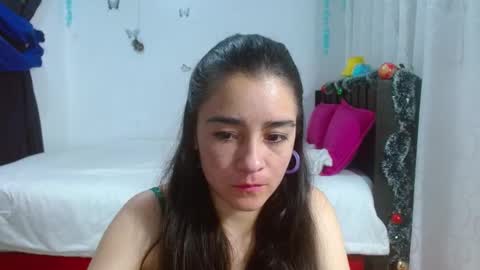 porcelainlux online show from January 5, 7:07 pm