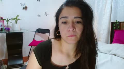 porcelainlux online show from January 19, 9:34 pm