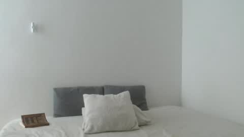 Snapshot of porcelainlux chatting on June 13, 5:22 pm porcelainlux online show from June 13, 5:22 pm