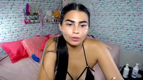 NICKKYMARTIN online show from March 2, 8:05 am