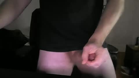 Snapshot of pornaddicted8 chatting on December 3, 12:46 am i heart porn online show from December 3, 12:46 am