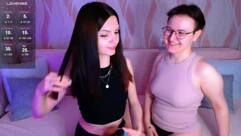 Ana and Tati online show from March 7, 1:41 pm
