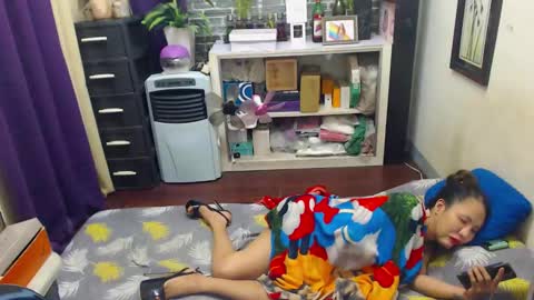 Snapshot of pornstardiva chatting on September 17, 6:37 am DivaGray online show from September 17, 6:37 am