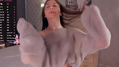 Elizabeth online show from April 21, 8:09 am