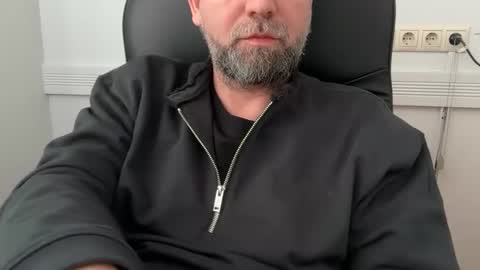 porw23 online show from April 2, 8:45 am