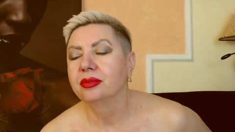 LADY POSH online show from March 8, 6:21 am