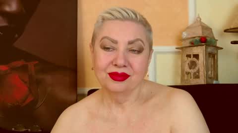 Snapshot of posh_lady chatting on April 29, 7:42 pm LADY POSH online show from April 29, 7:42 pm