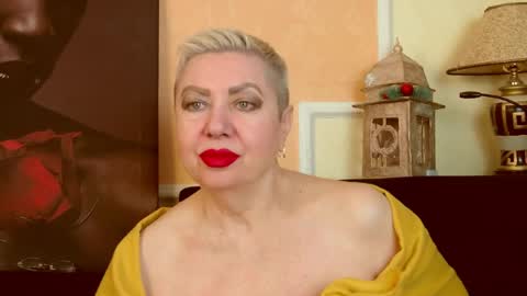 Snapshot of posh_lady chatting on April 30, 11:49 am LADY POSH online show from April 30, 11:49 am