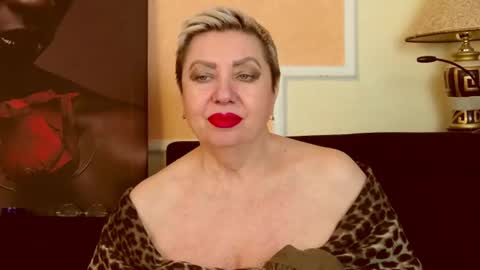Snapshot of posh_lady chatting on June 11, 12:32 am LADY POSH online show from June 11, 12:32 am