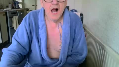 poshman65 online show from April 11, 10:52 am