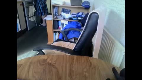 poshman65 online show from April 18, 9:57 am