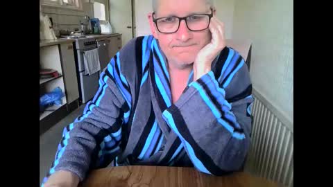 Snapshot of poshman65 chatting on June 6, 9:36 am poshman65 online show from June 6, 9:36 am