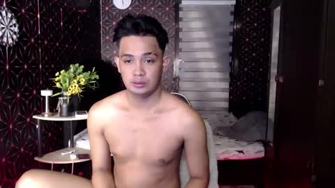 VEeeAsian online show from October 20, 9:32 am