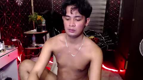 VEeeAsian online show from February 28, 3:57 pm