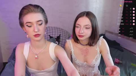 Snapshot of postbaby chatting on March 9, 8:18 am Polly  inst postbabyyy online show from March 9, 8:18 am