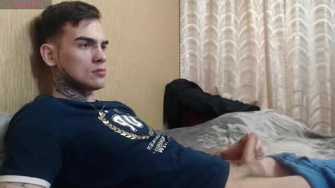 Snapshot of posterboy2025 chatting on October 17, 7:27 pm J online show from October 17, 7:27 pm