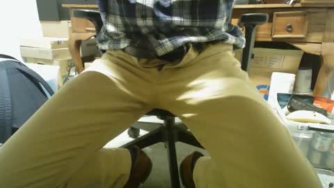 Snapshot of poundtownusa2016 chatting on February 16, 10:21 pm ConchilDog online show from February 16, 10:21 pm