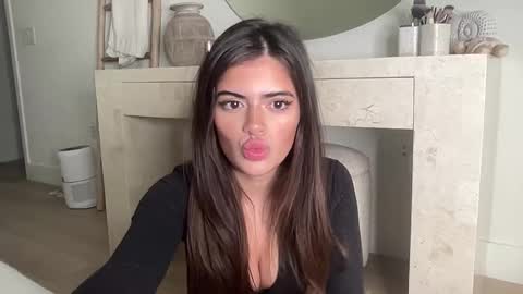 Selena online show from March 5, 2:40 am