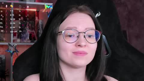 Robyn online show from April 23, 6:36 am