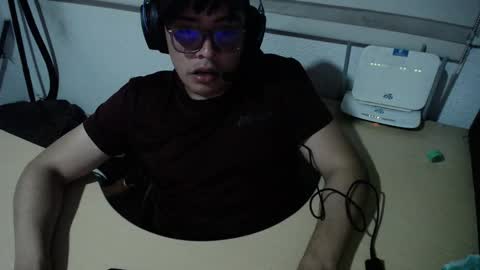 powerfulzeus2 online show from September 10, 4:01 am