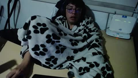 powerfulzeus2 online show from September 28, 6:19 am