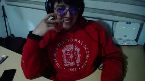 powerfulzeus2 online show from October 11, 2:00 am