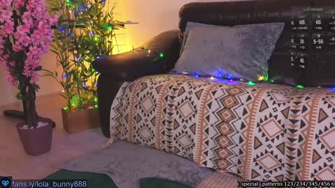 Snapshot of powerrr_ chatting on January 25, 6:45 am Lola online show from January 25, 6:45 am