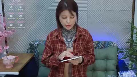 Lola online show from January 19, 6:06 am