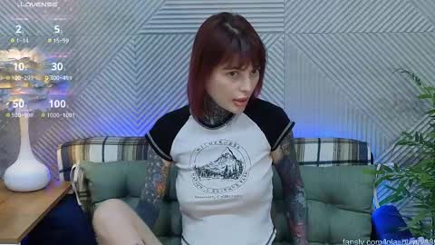 Lola online show from February 20, 5:04 am