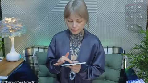 Snapshot of powerrr_ chatting on May 1, 4:50 am Lola online show from May 1, 4:50 am