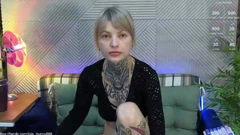 Snapshot of powerrr_ chatting on June 7, 5:33 am Lola online show from June 7, 5:33 am