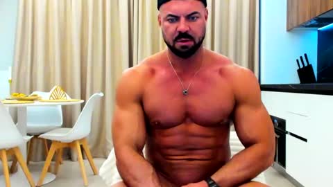 Snapshot of powership_hotmuscle chatting on June 12, 5:56 pm powership_hotmuscle online show from June 12, 5:56 pm