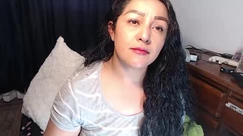 maryana online show from April 22, 9:01 am