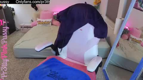 Snapshot of pr3ttyp1nkpussy chatting on February 12, 6:08 am Evangeline Eva Darling online show from February 12, 6:08 am