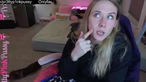 Snapshot of pr3ttyp1nkpussy chatting on February 21, 1:44 am Evangeline Eva Darling online show from February 21, 1:44 am