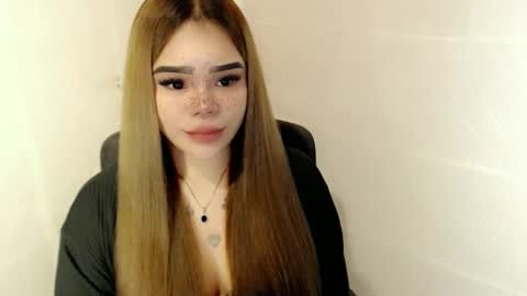 MAXXINE online show from February 24, 4:43 am