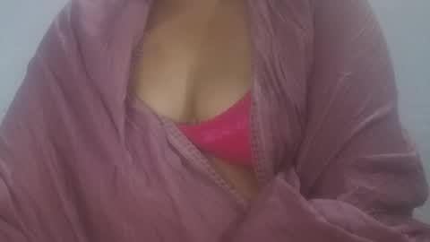 preet_punjaban02 online show from July 5, 5:42 pm
