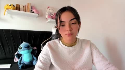 Angelly online show from December 18, 2:28 pm