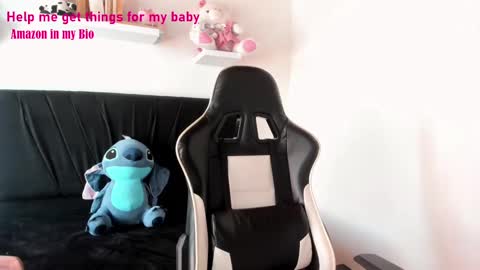 Angelly online show from January 4, 6:09 pm