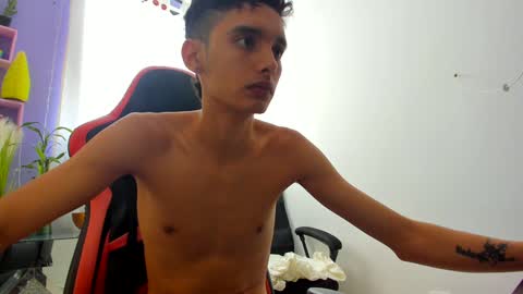 PRESSURE online show from December 22, 1:11 pm