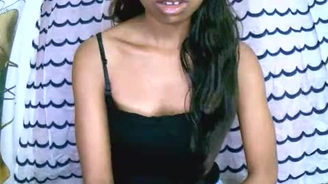 prettiethalia online show from January 12, 7:24 am