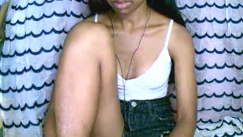 prettiethalia online show from January 15, 8:23 pm