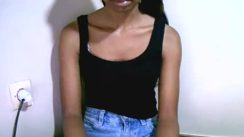 prettiethalia online show from February 1, 12:26 pm