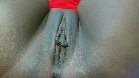 Snapshot of pretty5552 chatting on October 10, 7:13 pm pretty5552 online show from October 10, 7:13 pm