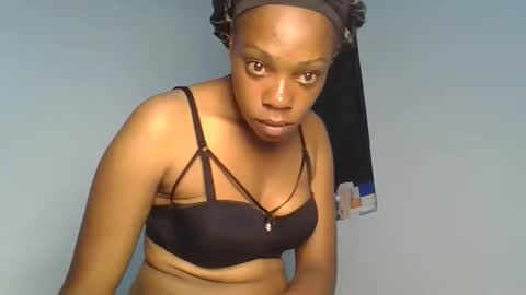 Pretty online show from April 7, 2:12 am